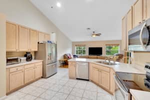 15728 81st Terrace N, Palm Beach Gardens, FL 33418 Sold 06/28/24