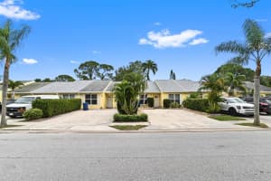 110 Oakwood Drive, Jupiter, FL 33458 Sold 03/15/24