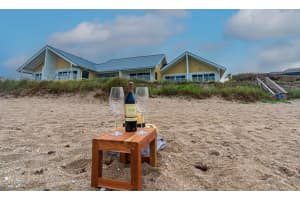 245 NE Macarthur Boulevard 8, Stuart, FL 34996 Sold 04/26/24