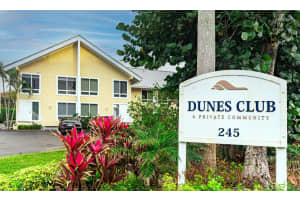 245 NE Macarthur Boulevard 8, Stuart, FL 34996 Sold 04/26/24