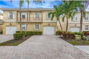 444 Capistrano Drive, Palm Beach Gardens, FL 33410 Sold 03/15/24