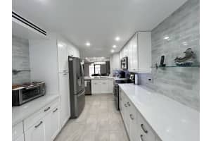 718 NE 20th Lane, Boynton Beach, FL 33435 Sold 05/01/24