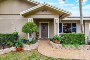 5701 SW 118th Avenue, Cooper City, FL 33330 Sold 04/26/24