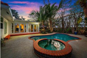 307 30th Street, West Palm Beach, FL 33407 Sold 05/02/24