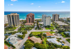 390 Neptune Road, Juno Beach, FL 33408 Sold 10/03/24
