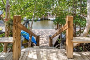 724 Mariners Way, Boynton Beach, FL 33435 Sold 05/15/24