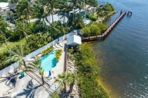 724 Mariners Way, Boynton Beach, FL 33435 Sold 05/15/24