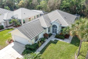 7554 SE Fiddlewood Lane, Hobe Sound, FL 33455 Sold 05/15/24