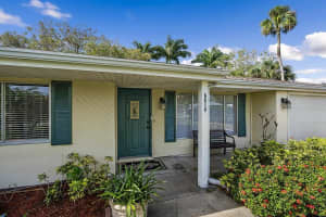 2313 4th Avenue SE, Vero Beach, FL 32962 Sold 04/29/24