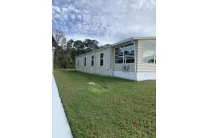 60 Calle De Lagos, Fort Pierce, FL 34951 Sold 03/18/24
