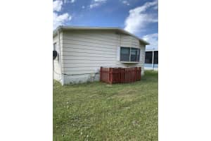 60 Calle De Lagos, Fort Pierce, FL 34951 Sold 03/18/24