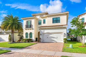 8732 Grand Prix Lane, Boynton Beach, FL 33472 Sold 03/15/24