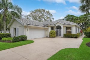 7507 SE Fiddlewood Lane, Hobe Sound, FL 33455 Sold 04/10/24