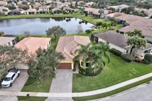 5538 57th Way, Vero Beach, FL 32967 Sold 03/27/24