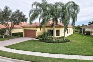5538 57th Way, Vero Beach, FL 32967 Sold 03/27/24
