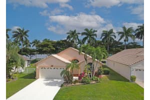 1955 Oak Berry Circle, Wellington, FL 33414 Sold 04/04/24