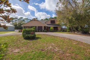 505 Wright Circle, Vero Beach, FL 32968 Sold 05/30/24