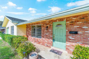 1371 SW 28 Avenue, Boynton Beach, FL 33426 Sold 02/29/24