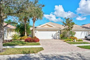 9033 SE Hawks Nest Court, Hobe Sound, FL 33455 Sold 03/01/24