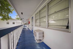 78 Harwood Crescent h, Deerfield Beach, FL 33442, Sold 09/27/24