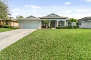8684 SE Pinehaven Avenue, Hobe Sound, FL 33455 Sold 06/28/24
