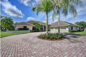 15300 Estancia Lane, Wellington, FL 33414 Sold 04/15/24