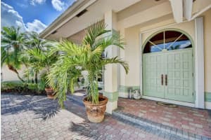 15300 Estancia Lane, Wellington, FL 33414 Sold 04/15/24