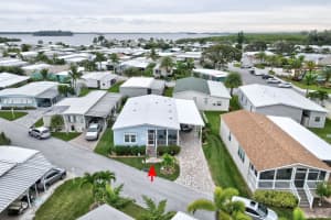 194 Arbor Lane, Vero Beach, FL 32960 Sold 03/11/24