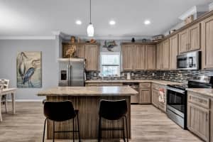 194 Arbor Lane, Vero Beach, FL 32960 Sold 03/11/24