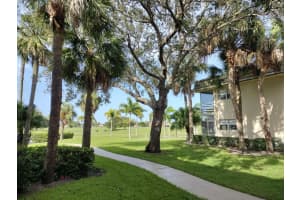 47 Vista Gardens Trail 105, Vero Beach, FL 32962 Sold 03/05/24