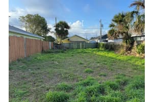 1040 18th Street, West Palm Beach, FL 33407 Sold 12/17/24