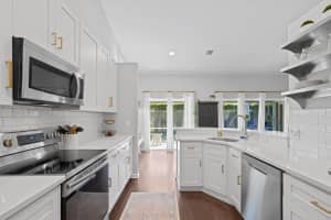 3730 Riverside Way, Delray Beach, FL 33445 Sold 04/17/24