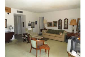 790 Lori Drive 266, Palm Springs, FL 33461 Sold 05/14/24