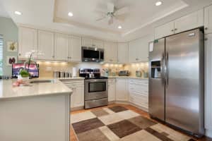 6404 SE Brandywine Court 101, Stuart, FL 34997 Sold 04/30/24