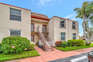 9 Willowbrook Lane 208, Delray Beach, FL 33446 Sold 03/28/24