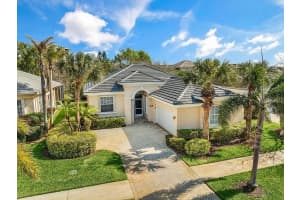 68 Southpointe Drive, Fort Pierce, FL 34949 Sold 07/01/24