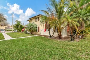 46 Essex Court D, Royal Palm Beach, FL 33411 Sold 07/15/24