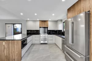 15327 Strathearn Drive 10803, Delray Beach, FL 33446 Sold 04/17/24