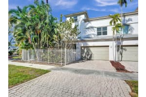 417 SW 8th Street, Fort Lauderdale, FL 33315 Sold 03/15/24