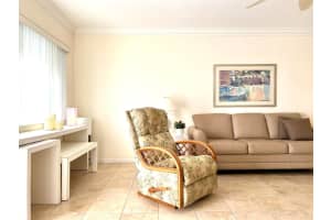 2840 Cynthia Lane 102, Lake Worth Beach, FL 33461 Sold 05/15/24
