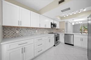 15 Willowbrook Lane 203, Delray Beach, FL 33446 Sold 06/03/24