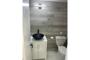 5495 NE 25th Avenue 204, Fort Lauderdale, FL 33308 Sold 04/18/24