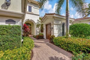 174 Viera Drive, Palm Beach Gardens, FL 33418 Sold 04/08/24