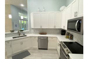 102 Via Castilla, Jupiter, FL 33458 Sold 04/19/24