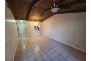 34 Via De Casas Norte, Boynton Beach, FL 33426 Sold 04/01/24
