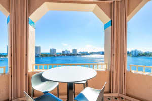 300 SE 5th Avenue Ph-8100, Boca Raton, FL 33432 Sold 05/31/24