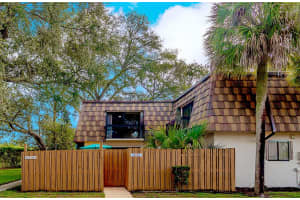 4075 Palm Bay Circle A, West Palm Beach, FL 33406 Sold 04/15/24