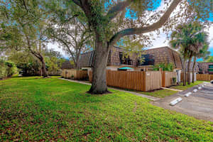 4075 Palm Bay Circle A, West Palm Beach, FL 33406 Sold 04/15/24