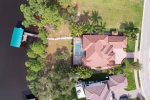 174 SE Via Lago Garda, Port St Lucie, FL 34952 Sold 04/15/24