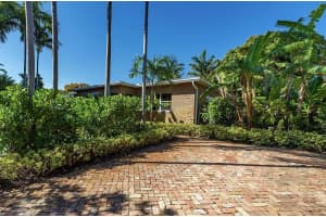 411 26th Street, West Palm Beach, FL 33407 Sold 11/22/24
